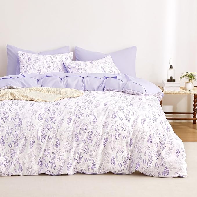 Wake In Cloud - Floral Duvet Cover Set, Botanical Vintage Flower Coquette Cottagecore Aesthetic for Women Teen Girls, Soft Lightweight Bedding, 3-Piece, Lilac, Queen Size