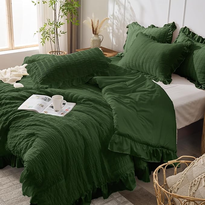JOLLYVOGUE Dark Green Twin Size Comforter Set, 2 Pieces Seersucker Lightweight Fluffy Bedding Set, Twin Ruffle Comforter, All Season Soft Microfiber Shabby Chic Bed Set