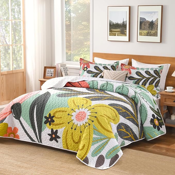 Andency Floral Boho Quilt King Size Bedding Set Green, 3 Pieces Farmhouse Flower Botanical Summer Bedspreads with 2 Shams, Soft Reversible Lightweight Microfiber Coverlet Set for All Season, 106"x96"