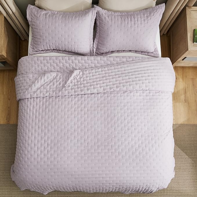 Bedsure King Quilt - Purple Bedspread King Size & Lightweight Comforter, Modern Farmhouse Coverlet with Clover Pattern, Ultra Soft All-Season Bedding, 106 x 96 Inches