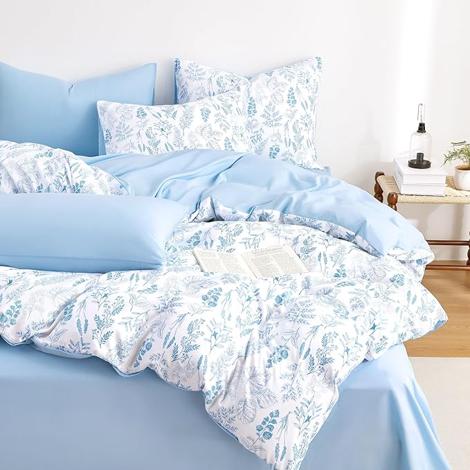 Wake In Cloud - Floral Duvet Cover Set, Botanical Vintage Flower Coquette Cottagecore Aesthetic for Women Teen Girls, Soft Lightweight Bedding, 3-Piece, Blue, Queen Size