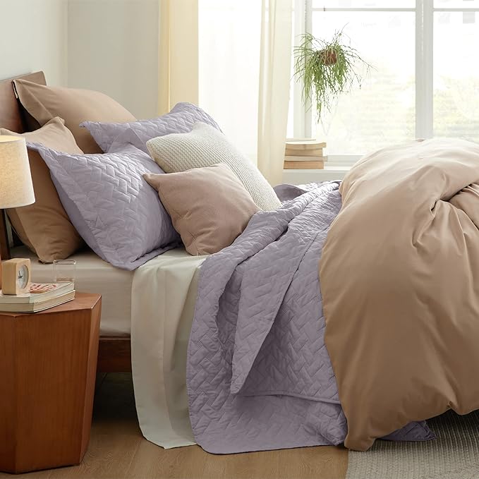 Bedsure Quilts Queen Size - Lightweight Bedspreads Queen Size with Basket Weave Pattern, Soft Quilt Bedding, Purple Comforter Coverlet for All Seasons (90" x 96")