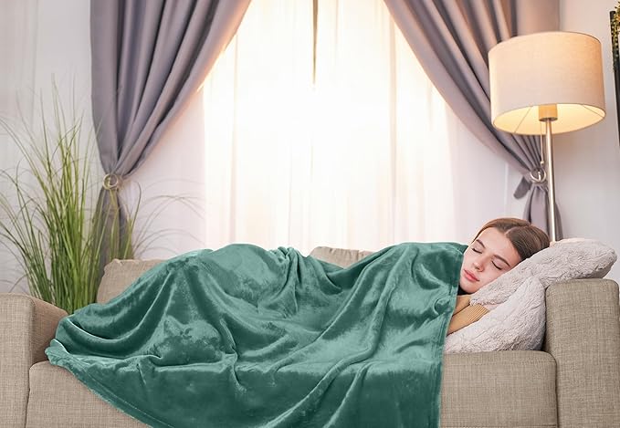 Utopia Bedding Fleece Blanket Throw Size Celadon 300GSM Luxury Anti-Static Fuzzy Soft Microfiber Blanket for Couch, Sofa and Bed (50x60 Inch)