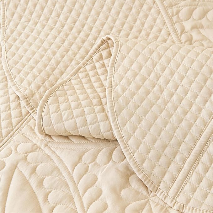 Cmfshape Oversize King Bedspread 128"x120",3 Piece California King Quilt,Lightweight Bed Quilt Set for All Season,Modern Geometric Pattern Bedding Set Beige