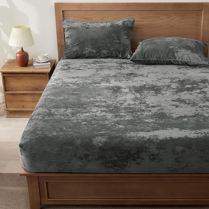 BEDELITE Velvet Fitted Sheet and Pillowcases Set, Luxury Soft Fuzzy Bottom Sheet with Reinforced Elastic Corner Straps, Deep Pocket up to 15 Inch, 1 Fitted Sheet and 2 Pillowcases (Queen, Grey)