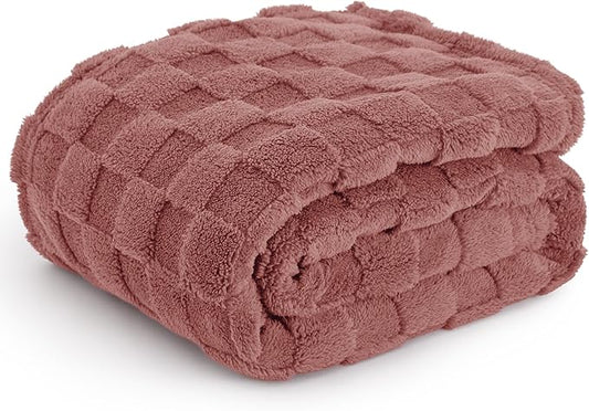 Bedsure GentleSoft Dusty Pink Throw Blanket for Couch - Checkered Fleece Blankets Gifts for Women Men Girls, Cute Soft Cozy Throw for Bedroom Home Decor Gifts, 50x60 Inches