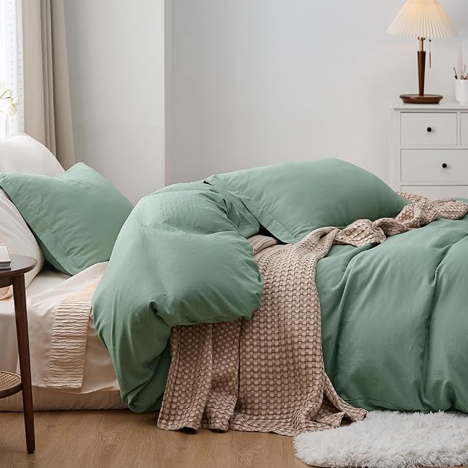 Bedsure Sage Green Duvet Cover Queen Size Only - Prewashed Cotton-Like Polyester Extra Soft All Season Bedding, Includes 1 Duvet Cover 90x90 Inches with Zipper Closure, Comforter Not Included