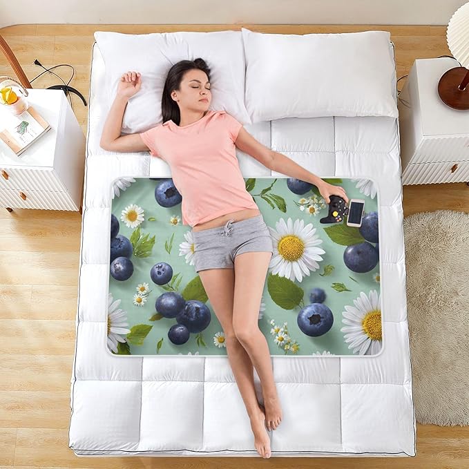 Waterproof Bed Pad Reusable Changing Pad Toddler Mattress Protector Large Pee Pad Baby Diaper Pad Soft Washable Liner Blue Blueberries and Daisies
