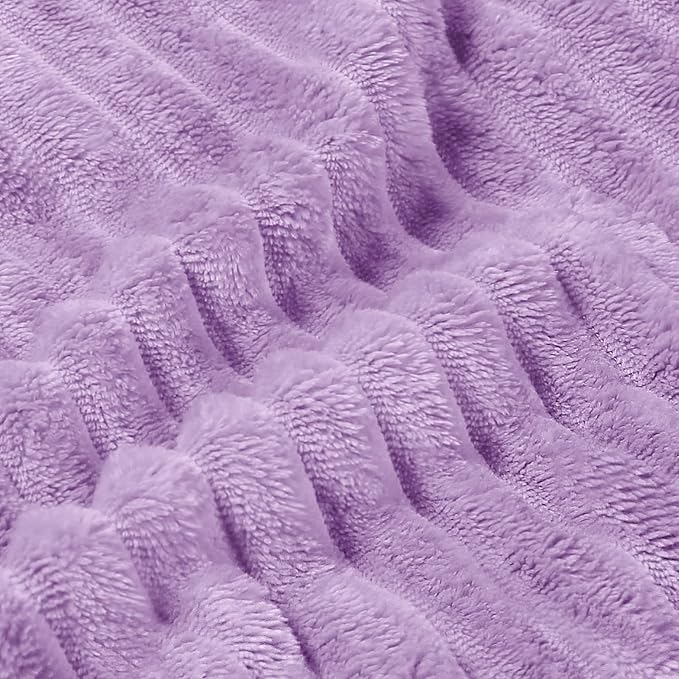 BEDELITE Valentines Day Blanket for Couch, 3D Ribbed Jacquard Soft and Cozy Fleece Throw Blanket for Sofa and Chair, Fluffy Plush Lightweight Blankets for Bed, for Women, 50x60 inches