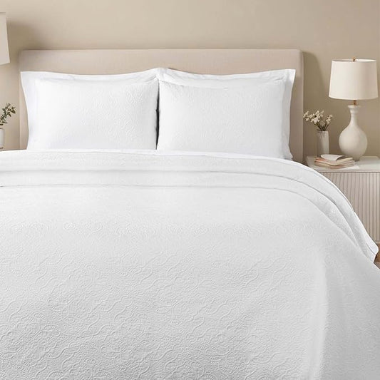 Superior 3 Piece Bedspread Set, Home Bed Decor, Decorative Bed Spread, 2 Pillow Shams, Medium Weight Blanket, Floral Matelasse Coverlet, Bedding Essentials, Enzy Collection, Queen, White