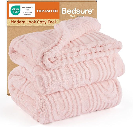 Bedsure GentleSoft Fleece King Size Blanket for Bed - Super Soft & Cozy, Fluffy Blankets for Women & Girls, Ideal for Sofa & Couch, Pink, 108x90 Inches