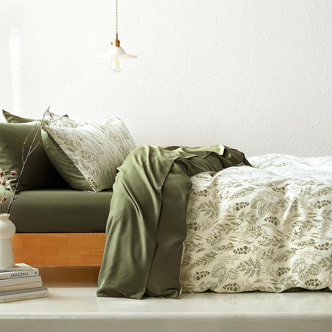 Wake In Cloud - Floral Duvet Cover Set, Botanical Vintage Flower Coquette Cottagecore Aesthetic for Women Teen Girls, Soft Lightweight Bedding, 3-Piece, Olive Green, Full Size
