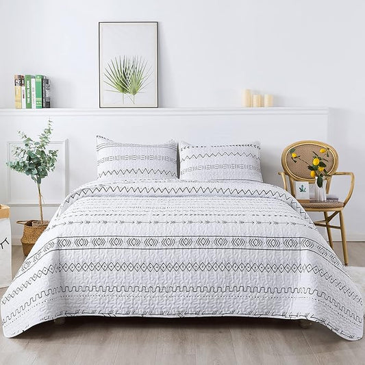 Andency White California King Quilt Set, 3 Pieces Boho Lightweight Soft Striped Cal King Bedspread for All Season (112"x104"), Printed Bohemian Microfiber Reversible Coverlet Comforter Sets