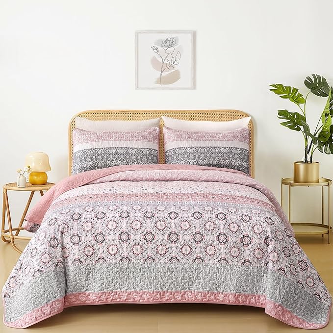 WONGS BEDDING Boho Quilt Set King, Bohemian Pink Striped Patchwork Bedspread Coverlet Set with 2 Pillowcases,Lightweight Microfiber Floral Bedding Set 104"×90"