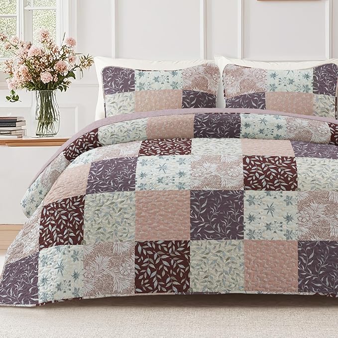 Exclusivo Mezcla Reversible Boho Quilts Queen Size, Brown Bedspreads Lightweight Coverlet All Season Patchwork Quilt Bedding Set with Printed Floral Pattern (1 Quilt, 2 Pillow Shams)