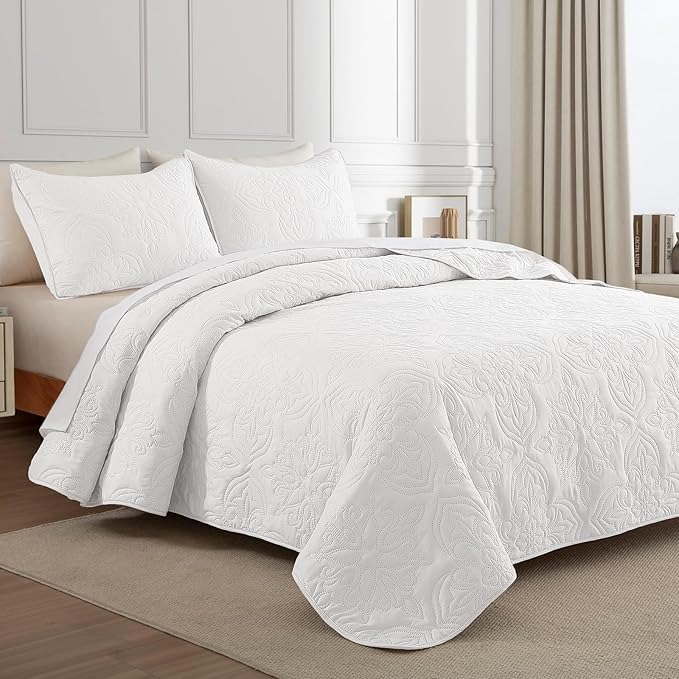 Whale Flotilla Soft Twin Quilt Bedding Set for All Seasons, Elegant Vintage Damask Ultrasonic Quilts Set, Lightweight Reversible Bedspread, Coverlet, Bed Cover with 1 Pillow Sham, White