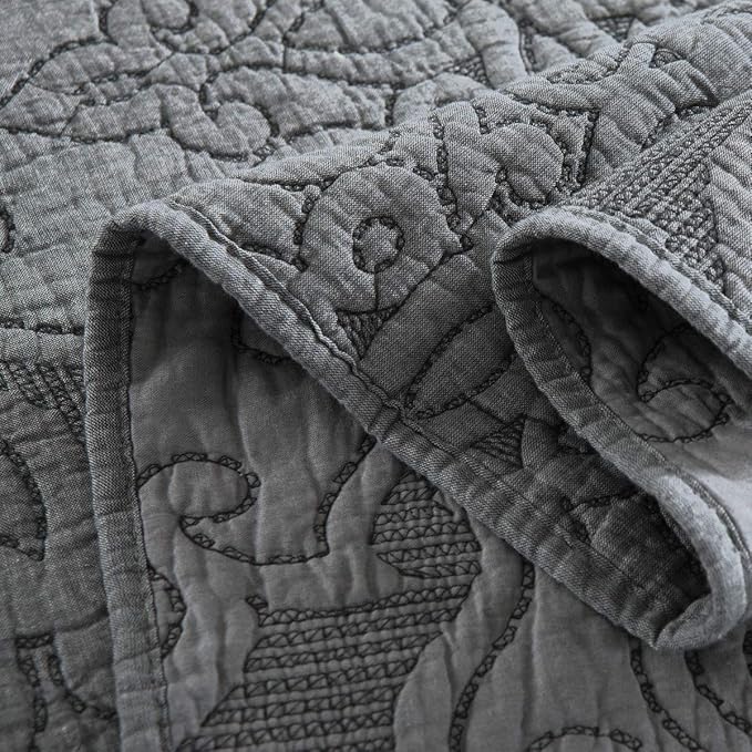 Travan 3-Piece Queen Quilt Set Quilted Bedspread Oversized Microfiber Lightweight Bedspread Coverlet Set with Shams Bedding Set for All Season, Grey, Queen Size