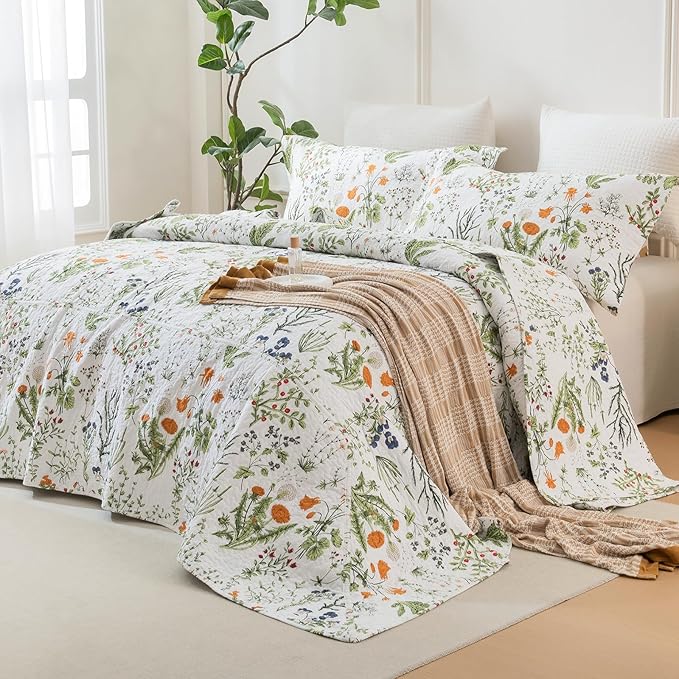 QSH Oversized King Quilt Bedding Set(128"x120"), 100% Cotton Floral Bedspread Set California King Extra Wide Yellow Flowers Leaves Plant Botanical Printed Quilt 3PCs Soft Lightweight Bedding Coverlet