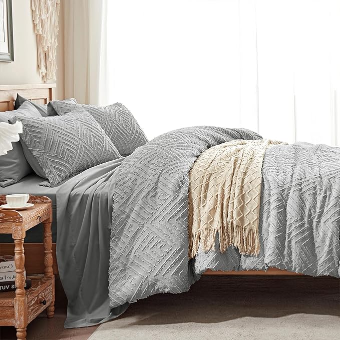 Zzlpp Queen Comforter Set 7 Pieces, Light Grey Tufted Bed in a Bag with Comforter and Sheets,All Season Boho Bedding Sets with Comforter, 2 Pillow Shams, 2 Pillowcases, 1 Flat Sheet, 1 Fitted Sheet