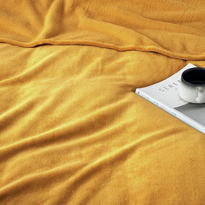 MOONLIGHT20015 Fleece Blanket Queen Size - Super Soft Fuzzy Throw Blanket for Couch and Sofa - Lightweight Luxury 400 GSM Microfiber Fluffy Bed Blankets and Throws, 90 x 90 Inches (Queen, Mustard)