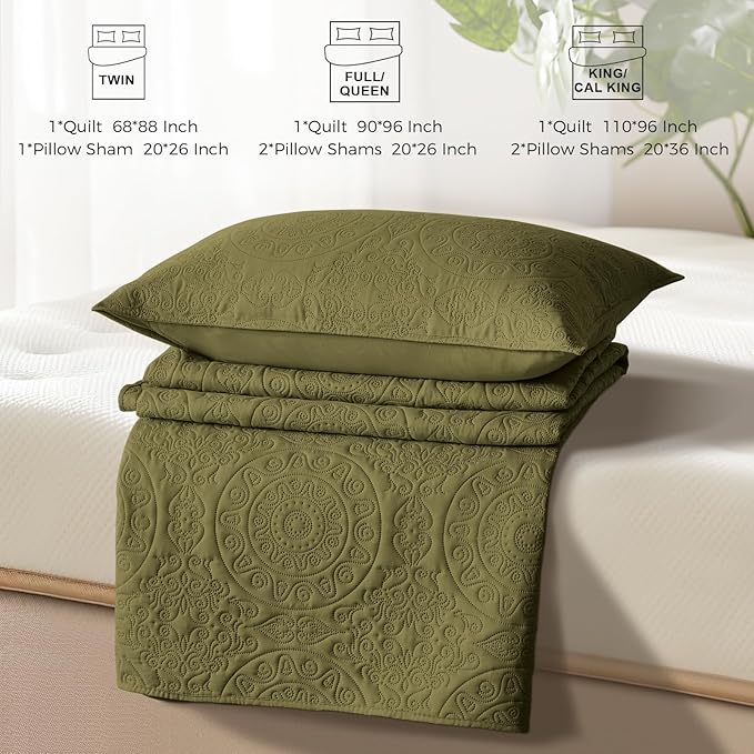 WURUIBO Olive Green Quilt Set King/Cal King Size, Embossing Microfiber Bedspreads with Pillow Sham, Ligthweight Breathable Thin Coverlet, Reversible Bedding Set for All Season (1 Quilt,2 Pillow Shams)
