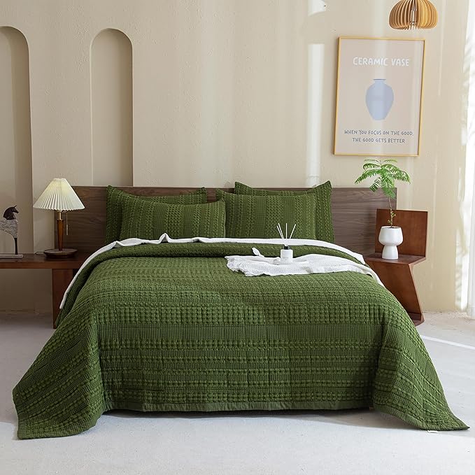 Sanracie Cotton Waffle Weave Quilt Set King Size(110"x98")-Olive Green Quilted Bedspread Sets,3Pcs Soft Boho King Quilt Bedding Set, Farmhouse Shabby Vintage Chic Bedding Quilt