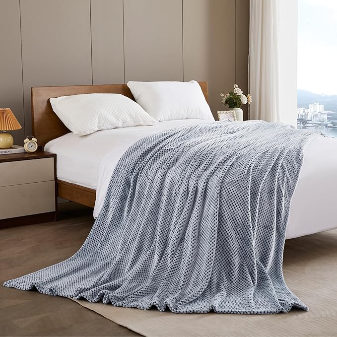 Exclusivo Mezcla Fleece Throw Blanket Extra Large, Super Soft and Warm Blankets for Couch, Sofa and Bed Waffle Textured, Cozy, Fuzzy and Lightweight (Heather Navy Blue, 50x70 Inches)