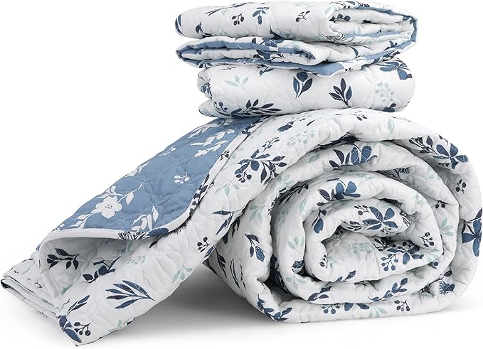 Bedsure Twin Quilt Dorm Bedding - Lightweight Floral Quilt, Twin Extra Long Quilt Bedding, Blue & White Daisy Design Bedspread, Reversible Microfiber Coverlet for All Seasons (68"x86")