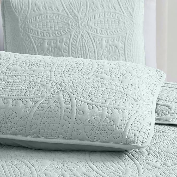 Mellanni Full/Queen Bedspread Coverlet Set - Bedding Cover with Shams - Ultrasonic Quilting Technology - 3 Piece Oversized Quilt Set - Bedspreads & Coverlets (Full/Queen, Spa Mint)