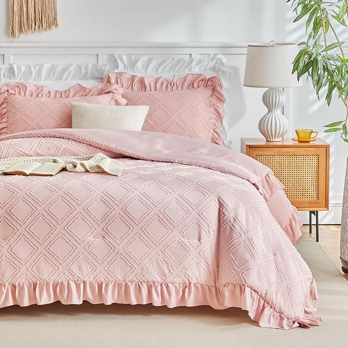 Tufted Grids Ruffle Comforter Set King Size, 3 Pieces Blush Pink Vintage Farmhouse Shabby Chic Comforters, Jacquard Boho Bohemian Bedding Set for All Season (1 Ruffled Comforter+ 2 Pillow Shams)