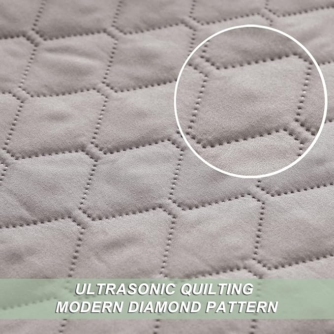 Exclusivo Mezcla Reversible California King Size Quilt Bedding Set with Pillow Shams, Lightweight Quilts Cal King Size, Soft Bedspreads Bed Coverlets for All Seasons - (Light Grey, 112"x104")