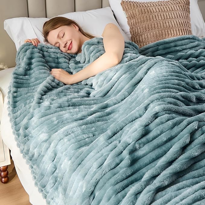 Turquoise Green Fleece Queen Size Blanket for Bed, Super Soft Cozy Blanket for Home Decor, Perfect Cozy Gifts for Women Men Gifts, Lightweight All Season Bed Blanket, 90x90 Inches