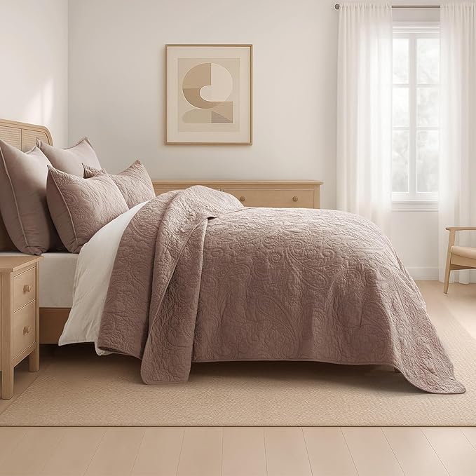 EVERGRACE 100% Cotton Paisley Quilt Set, King Size 3 Piece Set – Prewashed Lightweight Bedspread with 2 Shams, Soft Matelasse Coverlet for All-Season, Dusty Brick (Red Undertones)
