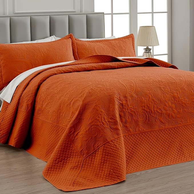 Qucover Oversized King Bedspreads 120x120, 3 Piece California King Quilts Oversized, Ultrasonic Quilting Soft Microfiber Lightweight Pumpking Cal King Quilt with Shams, Burnt Orange