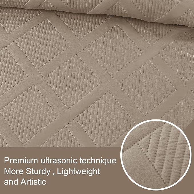 Exclusivo Mezcla King Size Quilt Set with Modern Striped Pattern, 3 Pieces Summer Lightweight Taupe Quilts Bedding Set, Soft Bedspreads Coverlets for All Seasons