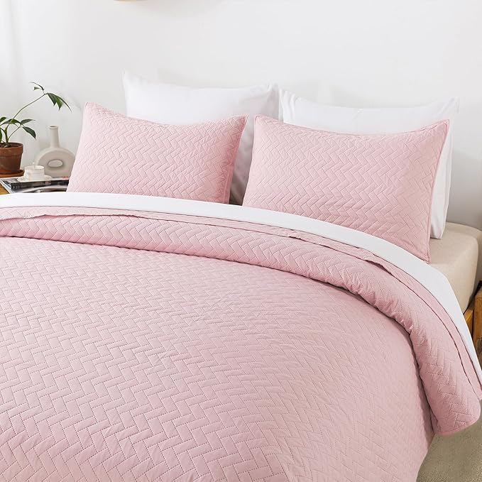 JML Quilts Set, Bedspread Coverlet Set with Pillowcases - 3 Piece Soft and Lightweight Bed Quilt for Spring, Autumn and Summer (Embossed Weave - Pink, King(92"x104"))