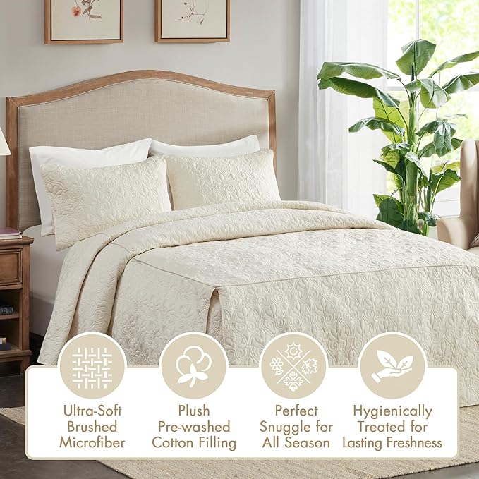 Madison Park Quebec Split Corner Quilted Bedspread Classic Traditional Design All Season, Lightweight, Bedding Set, Matching Shams, King, Damask Quilted Cream 3 Piece