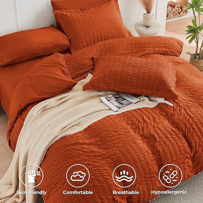 HYMOKEGE Burnt Orange Duvet Cover King Size, Ultra Soft 3-Piece Seersucker Duvet Cover Set with Zipper Closure, Soft Brushed Microfiber Bedding Set with 8 Corner Ties (104"x90", 2 Pillowshams)