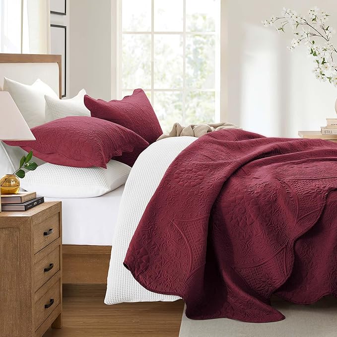 MOONLIGHT20015 King Quilt Bedding Set Size (106" x 96") + 2 Pillow Shams (20" x 36"+ 2") - 3 Pcs All Season Lightweight Reversible Quilt Bedspread Microfiber Floral Embossed Coverlet (Burgundy)