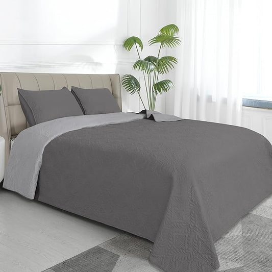 Easy-Going Twin Size Reversible Quilt Set with 1 Quilt and 1 Pillow Sham, Soft Bed Quilt Cover, Water Resistant Lightweight Microfiber Bedspread, Stain Resistant, Olive Leaf-Gray/Light Gray