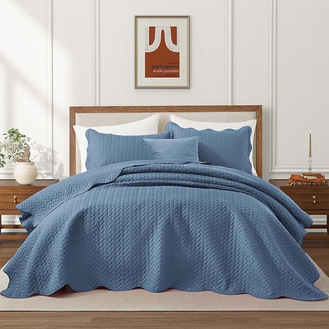 IR Imperial Rooms Twin Quilt Bedding Set (68” x 86”) - Bulk Pack of 10 Wholesale for Hotels, Guest Bedroom & Airbnbs - Lightweight Microfiber Reversible Embossed Quilts Bedspreads (Light Blue)