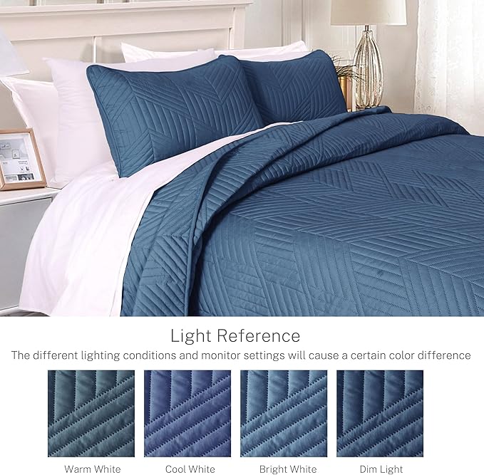 Exclusivo Mezcla Ultrasonic Full Queen Quilt Bedding Set, Lightweight Navy Blue Bedspreads Soft Modern Geometric Coverlet Set for All Seasons (1 Quilt and 2 Pillow Shams)