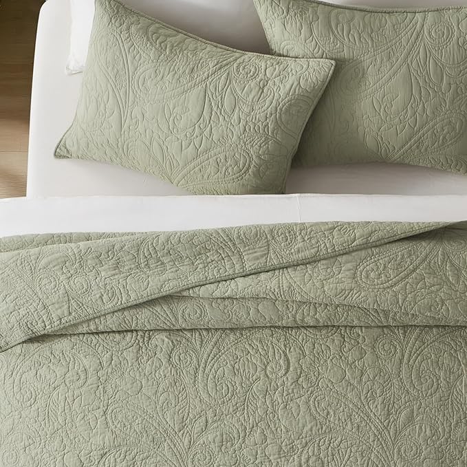EVERGRACE 100% Cotton Paisley Quilt Set, King Size 3 Piece Set – Prewashed Lightweight Bedspread with 2 Shams, Soft & Breathable Matelasse Coverlet for All-Season Comfort, Light Sage Green
