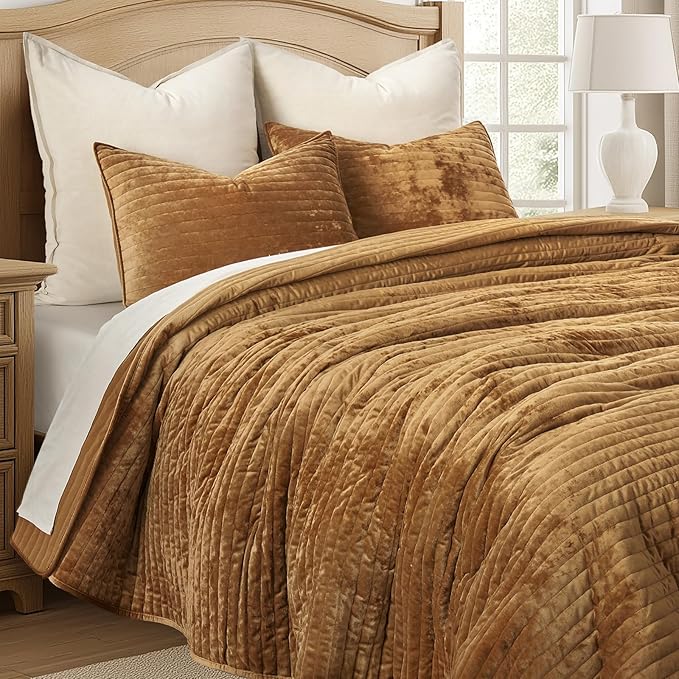 EVERGRACE Velvet Quilt Set Queen Size, Luxurious Soft Striped Channel Bedding Set, Lightweight Velvet Comforter for All Season, Oversized Bedspread Coverlet with 2 Matching Shams, Gold Yellow