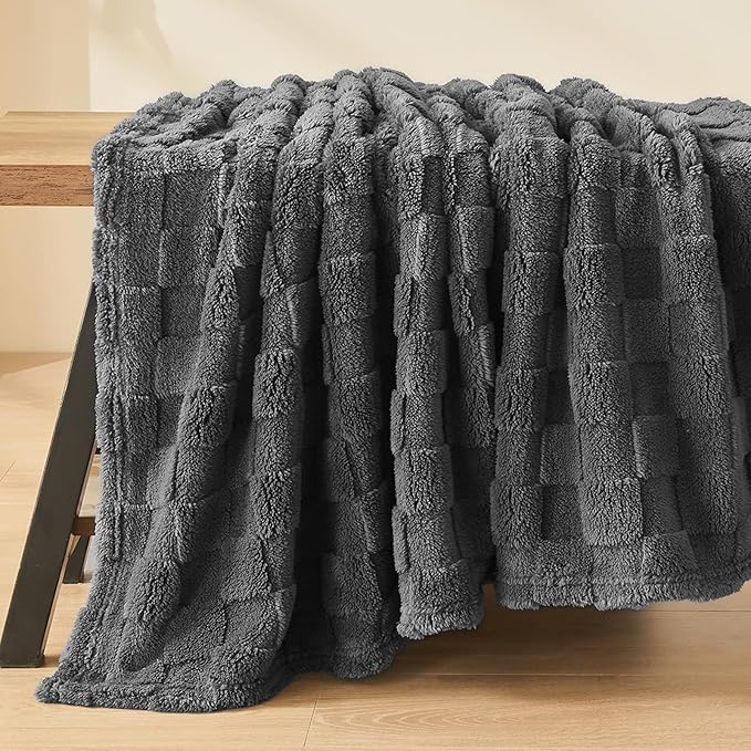NEWCOSPLAY Super Soft Throw Blanket Dark Grey Premium Silky Flannel Fleece 3D Checkered Lightweight Bed Blanket All Season Use (Dark Grey Checkered, Throw(50"x70"))