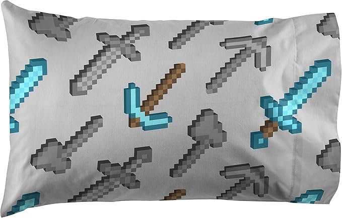 Jay Franco Minecraft Isometric 4 Piece Twin Bed Set - Includes Comforter & Sheet Set - Bedding Features Creeper - Super Soft Fade Resistant Polyester - (Official Minecraft Product)
