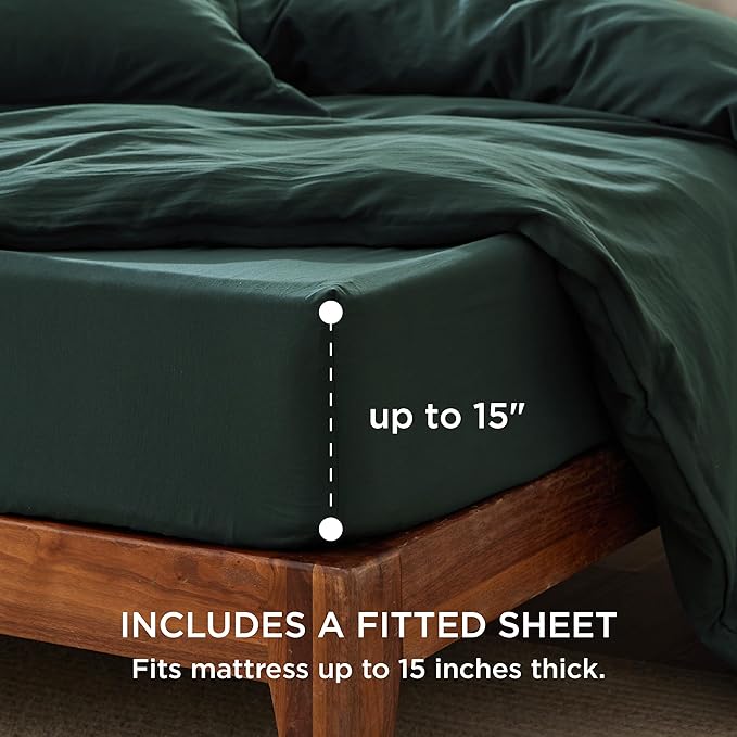 Bedsure Duvet Cover Queen Size with Fitted Sheet - 4 Pieces Prewashed Cotton-Like Polyester Extra Soft Bedding Set, Includes 1 Duvet Cover 90x90 Inches, 2 Pillow Shams, 1 Fitted Sheet, Forest Green