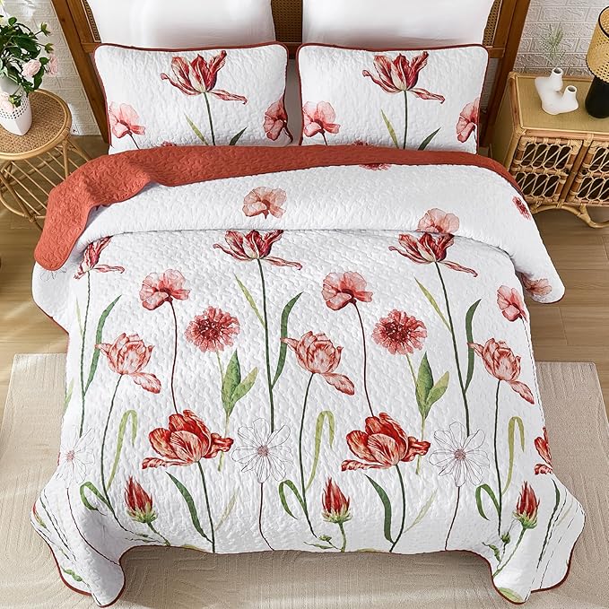 WONGS BEDDING Red Quilt Set Queen Size, Cute Red Floral Botanical Bedspread Bedding Set with 2 Pillowcase, Lightweight Farmhouse Coverlet Set for All Season (96"x90")