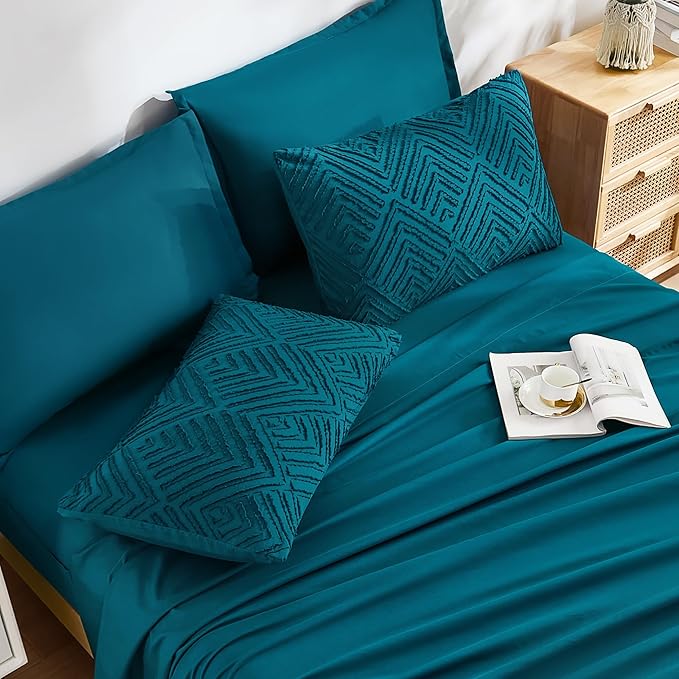 Andency Oversized Queen Comforter Set 7 Piece Teal - Bed in a Bag Oversized Queen Boho Lightweight Fluffy Tufted Bedding Sets with Comforter, Sheets, Pillowcases & Shams