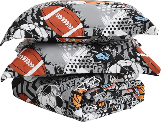 Yibeizi Grey Sports Comforter Set for Boys Twin, Kids Football Basketball Baseball Printed Bedding Set with Pillow Sham, Cute Lightweight Soft Breathable Machine Washable Quilted Bed Comforter